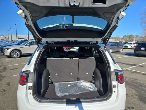 New 2026 Jeep Compass Latitude image 13