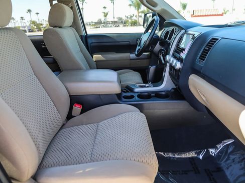 Used 2013 Toyota Tundra 2WD CrewMax w/ Tow Pkg image 16