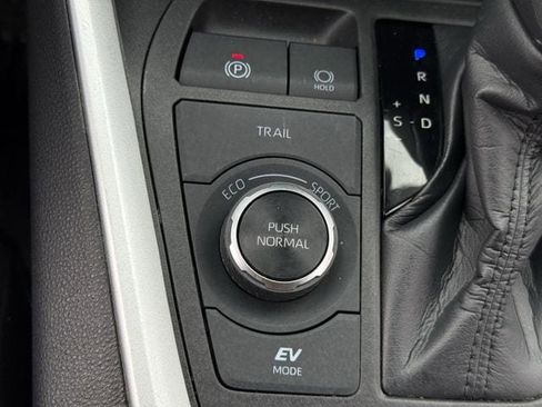 Used 2024 Toyota RAV4 XLE w/ Convenience Package AWD/4WD image 22