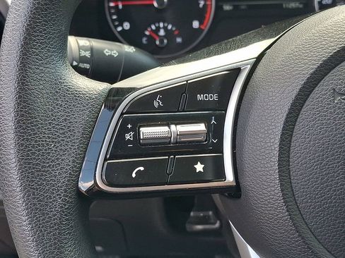 Used 2023 Kia Forte LXS image 21