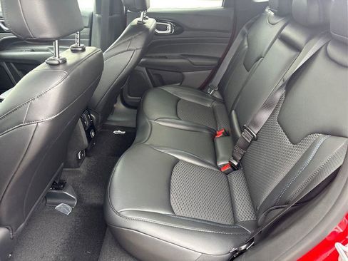 New 2026 Jeep Compass Latitude AWD/4WD image 10