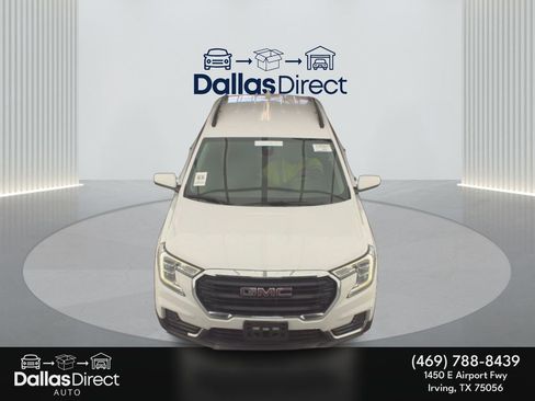 Used 2022 GMC Terrain SLE w/ Driver Convenience Package image 3