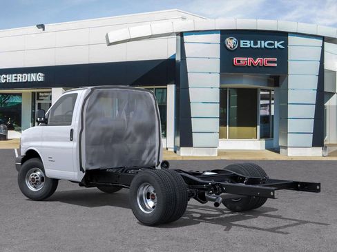 New 2025 GMC Savana 3500 w/ Power Convenience Package image 3