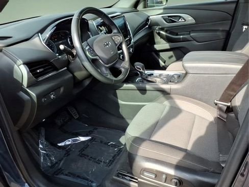 Used 2023 Chevrolet Traverse LT FWD image 10