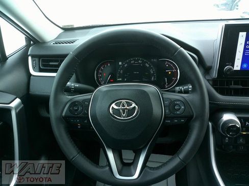 Used 2023 Toyota RAV4 XLE image 10