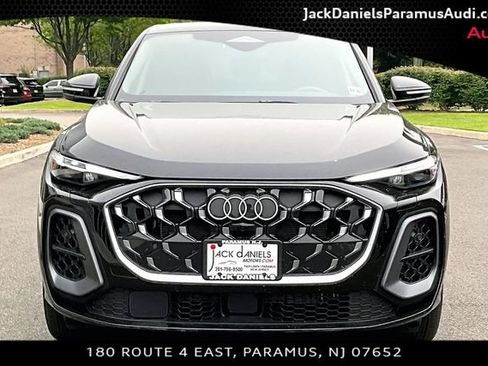 Used 2025 Audi Q5 Premium Plus w/ Premium Plus AWD/4WD image 3