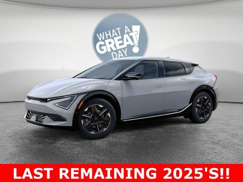 New 2025 Kia EV6 Wind AWD/4WD image 3