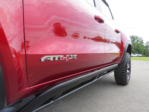 Used 2023 GMC Canyon AT4X image 14