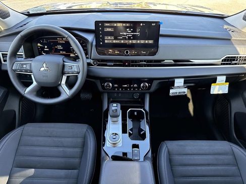 New 2026 Mitsubishi Outlander SEL FWD image 16