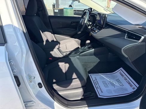 Used 2024 Toyota Corolla LE image 15