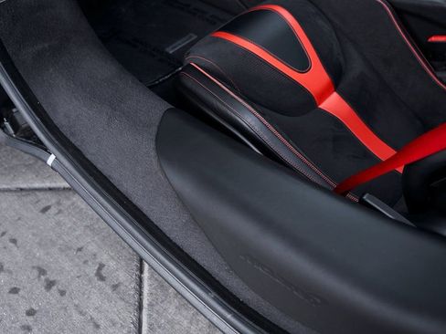 Used 2021 McLaren 720S Performance image 46