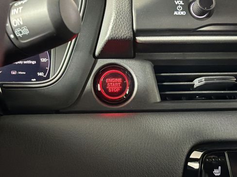 New 2026 Honda Pilot Sport image 14