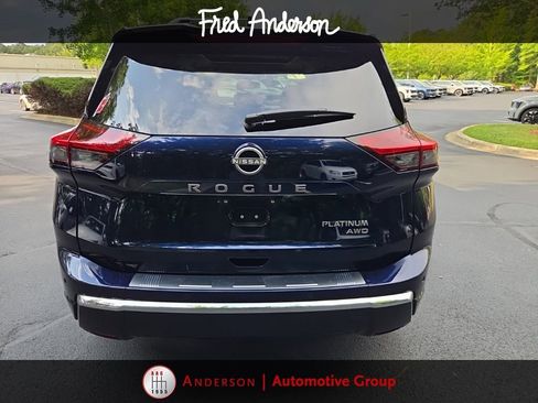 Used 2025 Nissan Rogue Platinum AWD/4WD image 10