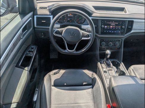Used 2021 Volkswagen Atlas Cross Sport SE w/ V6 Towing Package FWD image 8