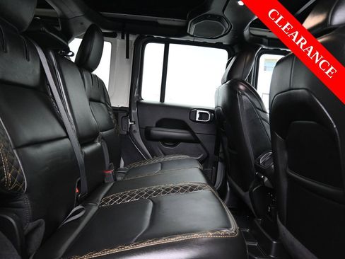 Used 2022 Jeep Wrangler Unlimited Sahara image 17