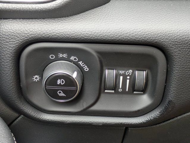 New 2026 RAM 3500 Laramie AWD/4WD image 24