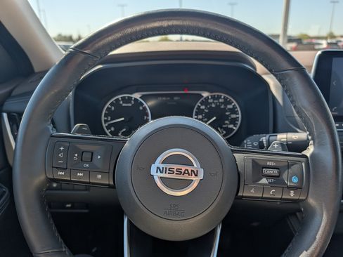 Used 2021 Nissan Rogue SL AWD/4WD image 30