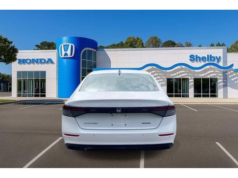 New 2026 Honda Accord EX-L image 6