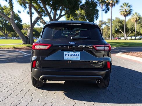 Used 2025 Ford Escape ST-Line image 6