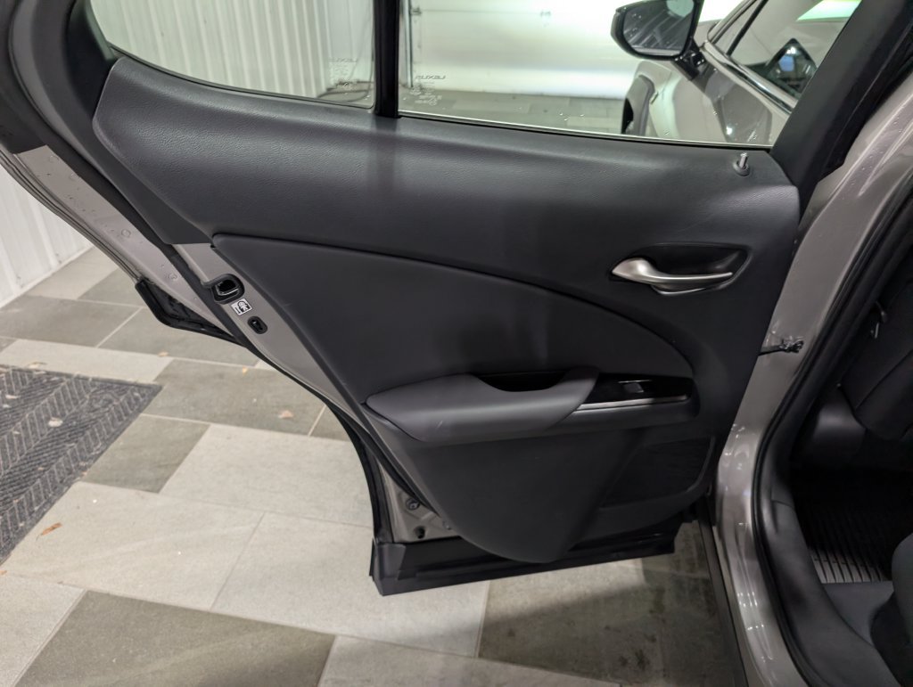 Used 2021 Lexus UX 250h F Sport w/ F Sport Premium Package AWD/4WD image 9