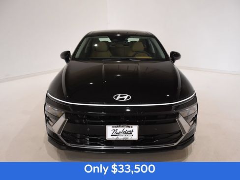 New 2025 Hyundai Sonata Limited FWD image 2