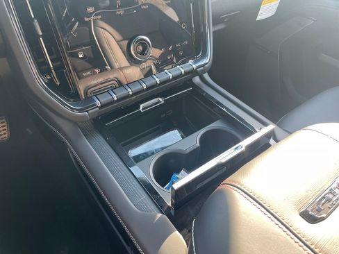 New 2026 GMC Yukon XL AT4 Ultimate image 18