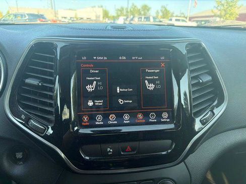Certified 2020 Jeep Cherokee Limited AWD/4WD image 11