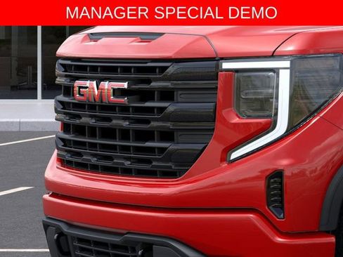 Used 2026 GMC Sierra 1500 Elevation AWD/4WD image 13
