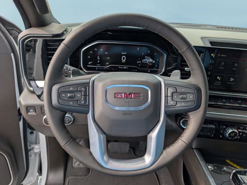 Used 2025 GMC Sierra 1500 SLT w/ SLT Premium Package image 21
