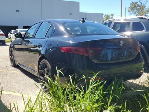 Used 2019 Alfa Romeo Giulia w/ Nero Edizione image 4