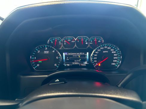 Used 2017 GMC Sierra 1500 SLE w/ SLE Value Package AWD/4WD image 21