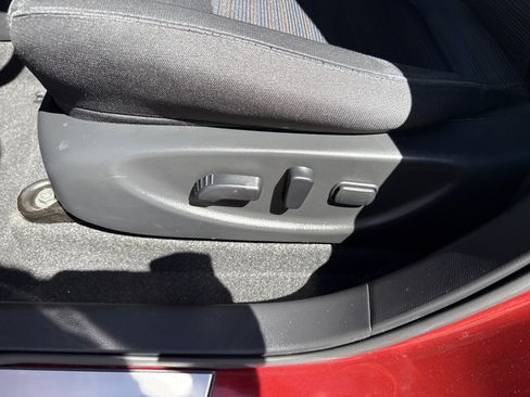 Certified 2025 Nissan Leaf SV Plus FWD image 15