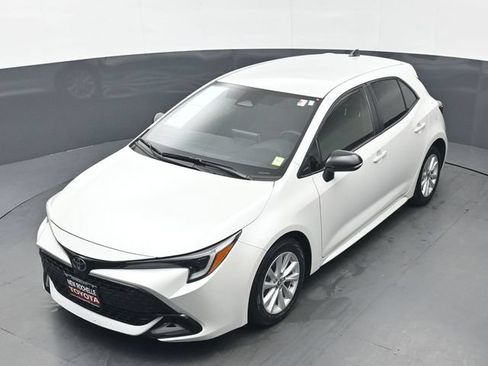 Certified 2026 Toyota Corolla SE FWD image 39