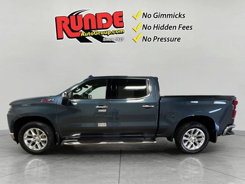 Used 2021 Chevrolet Silverado 1500 LTZ AWD/4WD image 3