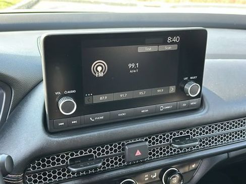 Used 2025 Honda HR-V Sport image 14
