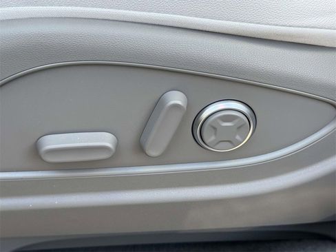 Used 2026 Hyundai Palisade Limited image 16