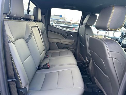 Used 2025 Chevrolet Colorado ZR2 w/ Technology Package image 28