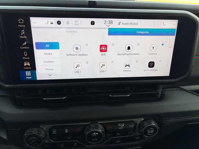 Used 2025 Jeep Gladiator Rubicon w/ Convenience Group AWD/4WD image 27