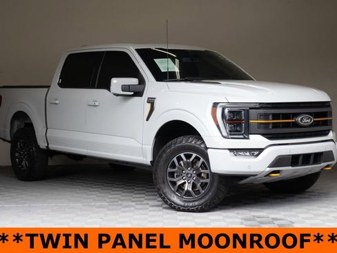 Used 2023 Ford F150 4x4 SuperCrew image 2