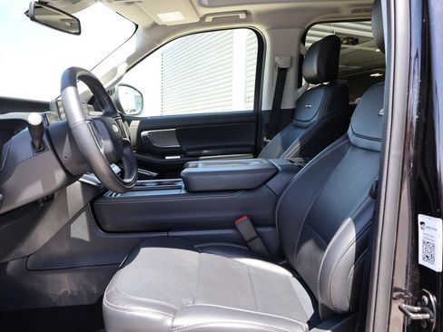 Certified 2025 Ford Expedition Max Platinum AWD/4WD image 25