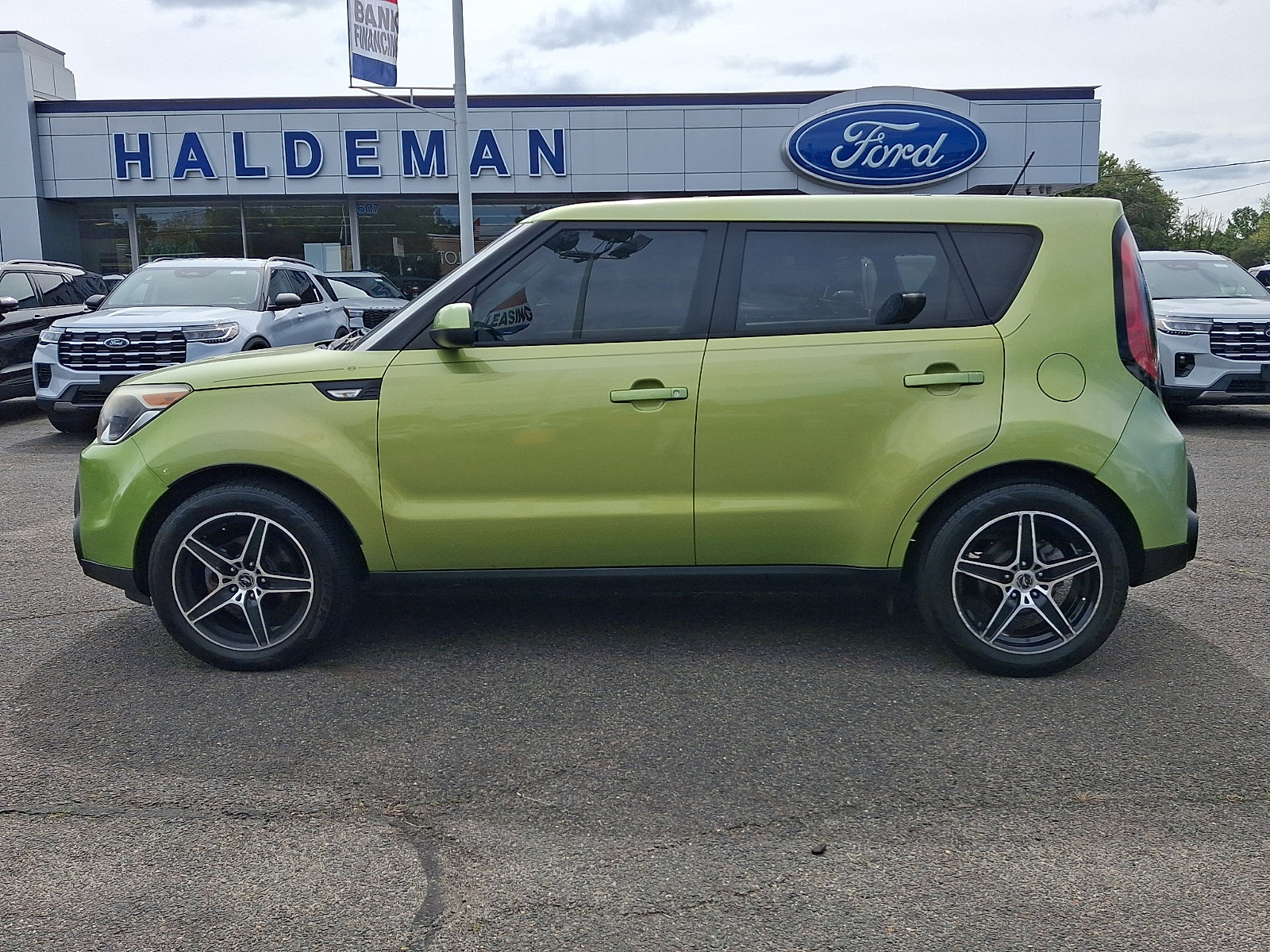 Used 2014 Kia Soul FWD image 4