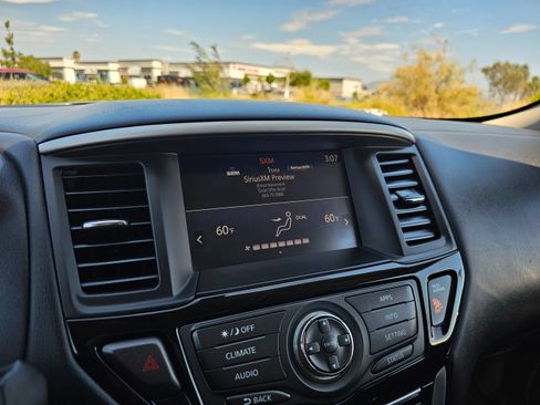 Used 2018 Nissan Pathfinder S FWD image 35