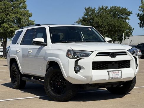 Certified 2023 Toyota 4Runner SR5 Premium w/ Moonroof Package RWD image 2