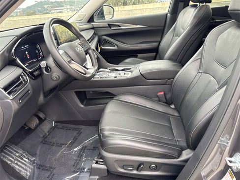 Certified 2025 INFINITI QX60 Luxe image 23