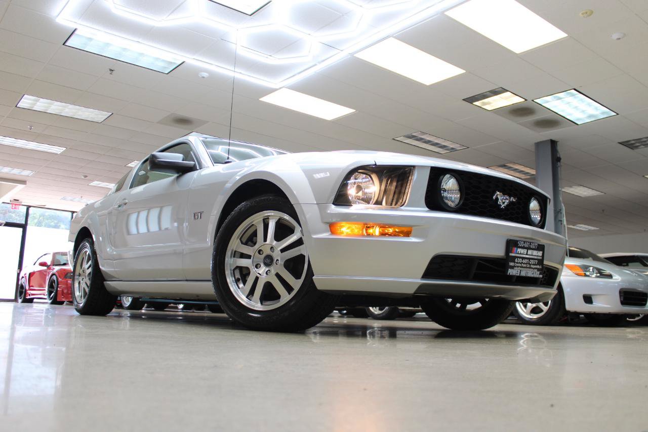 Used 2005 Ford Mustang GT RWD image 8