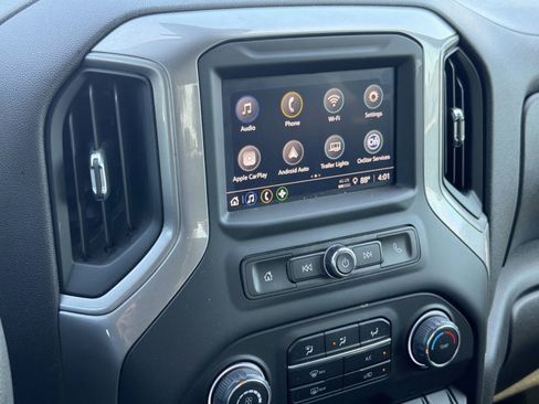 Used 2024 Chevrolet Silverado 1500 Custom Trail Boss w/ Turbomax Blackout Package AWD/4WD image 27