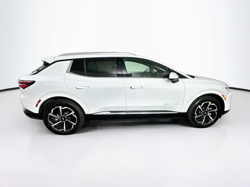 Used 2024 Chevrolet Equinox EV LT w/ LPO, All-Weather Mat Package FWD image 10
