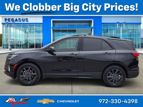 Used 2022 Chevrolet Equinox RS w/ RS Leather Package FWD image 3
