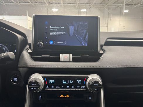 Used 2025 Toyota RAV4 XLE image 20