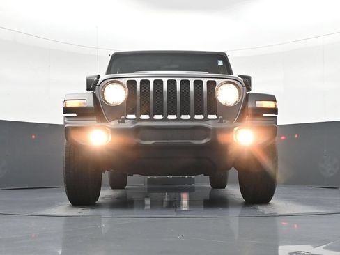 Used 2022 Jeep Wrangler Unlimited Sport AWD/4WD image 17